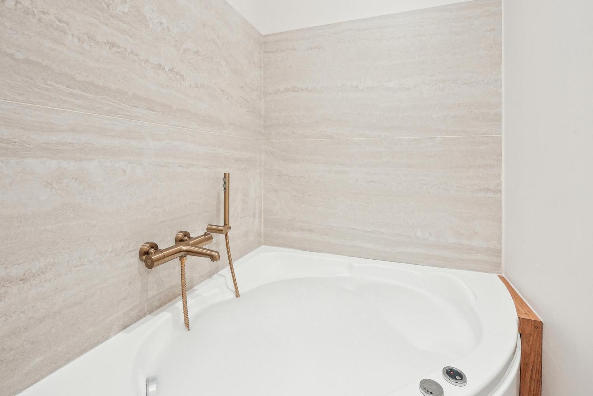 Lavie Maison Central & Hot Tub บอร์โด ภายนอก รูปภาพ